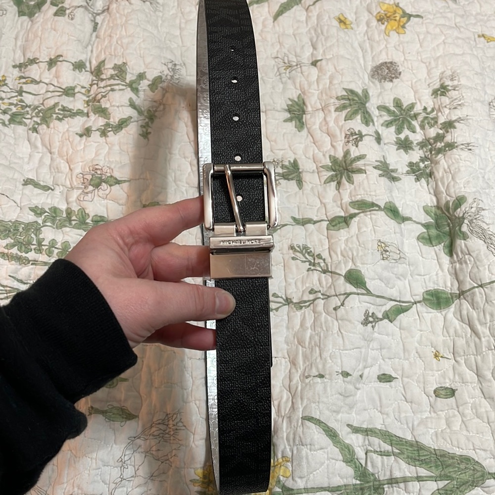 Michael Kors Reversible Signature Belt